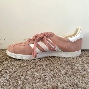 Pink Adidas size 8 tennis shoes